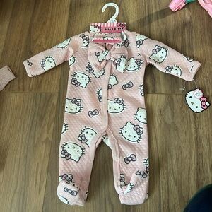 Hello Kitty Footie with Bow, NWT
